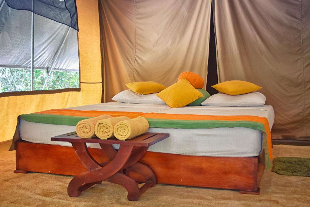 Hôtel Wilderness Camping à Yala Extérieur photo